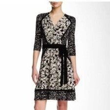 NUEVO TAGS Vestido Taylor Drapeado Escote Cinturón Cintura L Negro Blanco