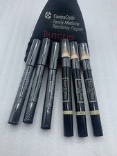 NUEVO Lote de 6 lápices de belleza con forma y estilo de maquillaje listos para usar (2 diferentes)
