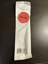 Lápiz de color Beauty Precision Neutra 19/99 1,1 g,04 oz tamaño completo NUEVO sellado