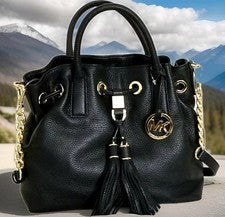 🌞BOLSO BANDOLERA MEDIANO CON CORDÓN DE CUERO NEGRO MICHAEL KORS CAMDEN🌺NUEVO CON ETIQUETAS
