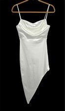 Nuevo con etiquetas Vestido Windsor Para Mujer Dobladillo Asimétrico Midi Y2K Blanco Talla M Baile de graduación Boda De