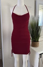 Moda Nova Para Mujer Borgoña Halter Espalda Abierta Acanalada Mini Vestido Talla Mediana