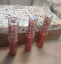 Lote de 3 Lápiz Labial Beauty Crop Oui Cherie nue, rosa y colorete tamaño completo