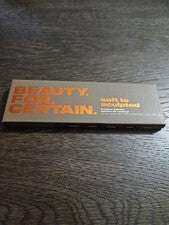 Paleta de contorno Beauty For Certain suave a esculpido