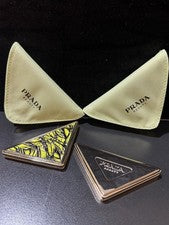Prada Beauty Triángulo Plegable Doble Espejo Compacto Como Nuevo Bolsa GWP Nuevo 2 Tipos