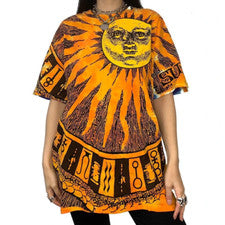 Camiseta Tie Dye Azul Líquido Sun Moon Estampado 2 Lados Estilo Vintage