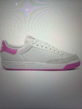 Nuevo en caja Adidas West NYC X Adidas para hombre Rod Laver blanco/rosa, talla 8
