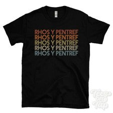 CAMISETA ESTILO RETRO REPETIDA RHOS Y PENTREF para hombre y mujer Reino Unido top name regalo