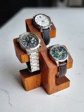Soporte de reloj de madera