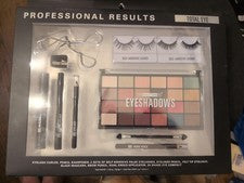 Kit Total de Maquillaje de Ojos The Beauty Bar FX con Accesorios para Resultados Profesionales