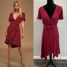 Vestido midi envolvente manga acampanada rojo de Lulu's - pequeño