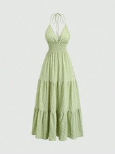 Maxivestido ligero de mujer verde menta con escote halter