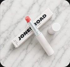Jones Road JUST PEACHY The Lip Tint .06 OZ tamaño completo ¡NUEVO EN CAJA!