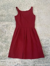 Nuevo con etiquetas Vestido Susana Monaco Para Mujer Pequeño Acampanado Mini Sin Mangas Elástico Rojo $188