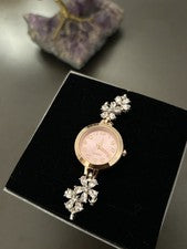 Orologio Donna Bracciale Floreale Rosa con Strass – Nuovo ✨