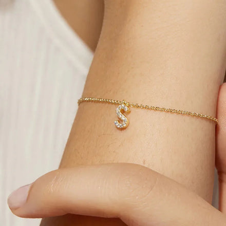 Low MOQ 10pcs Wholesale Women 925 Sterling Silver Princess Cut Zircon Alphabet Letter Pendant Initial Bracelet Gift Party