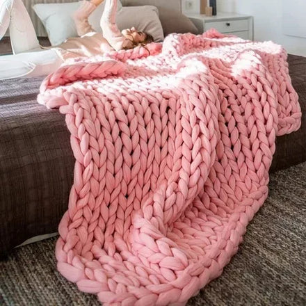 Amity Chunky Knitted Weighted Blanket Solid Color Handmade Thick Knit Throw Blanket Breathable Blanket