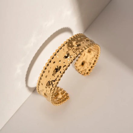 Waterproof Gold Plated Dubai Bangles Embossed Hammered Bangle Bracelet Stainless Steel Bangles for Girls