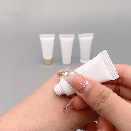 Totally Invisible Weightless Scentless Formula Moisturizer Face Oil-free Unseen Sunscreen for Face Container Small Tube