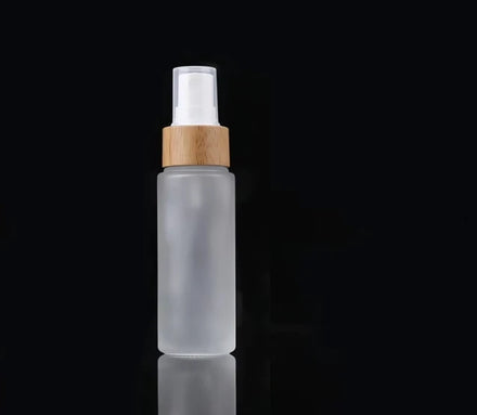 50ml Bamboo Lid Frosted Glass Spray Bottle for Cosmetic Packaging