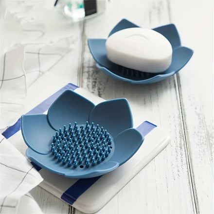 Factory Price Soap Box Lotus Shape Non-slip Silicone Water Draining Solid Color Soap Tray Draining Dish Bathroom Accessories