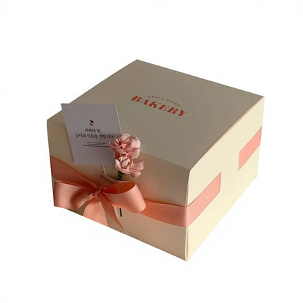 Custom Size Logo Designs Food Grade Cardboard Cake Box with Silk Ribbon Wedding Gift Cake Box Birthday Cake Boxes
