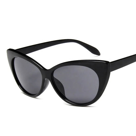 Trend Women Cat Eye Streetwear Sunglasses Custom Plastic Sunglasses Wholesale Vintage Oversized Sunglasses