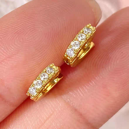 Foxi Hot Selling Brass Gold Plated Tiny Korean Earrings Cubic Zircon 8MM Huggies Hoop Earrings for Girls