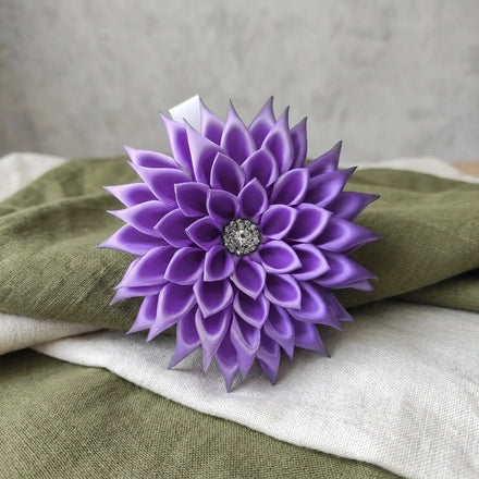 5 Inch All White Wedding Engagement Gift Dress Corsage Kanzashi Satin Flower Silver Plated Crystal Rhinestone Pin Brooch