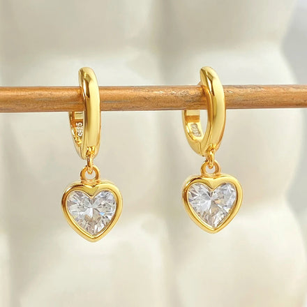 2024 Foxi Minimalist Lovely Heart Shape Cubic Zircon Diamond Female love Silver Hoop Jewelry Earrings S925 Earrings Women