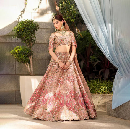 High Quality Elegant Traditional Indian Ethnic Wedding Party Wear Dress Lehenga Choli Attractive Design for Special Readymade