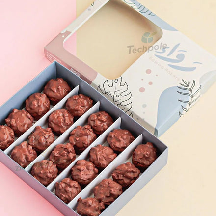 Low MOQ Eco Friendly Free Design Chocolate Truffle Cupcake Brownie Sushi Packaging Box Macaron Paper Box Recycled Embossing