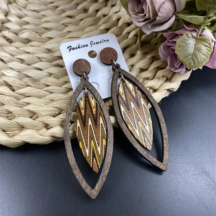 Zigzag Pattern Boho Statement Wind Chime-Unique Ethnic Style Lightweight Wooden Wall Hanging with Engraving