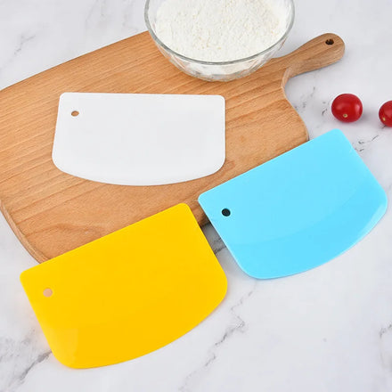 Household Bakery Use Cooking Tool Pizza Quality Pastry Plastic Round Dough Scraper