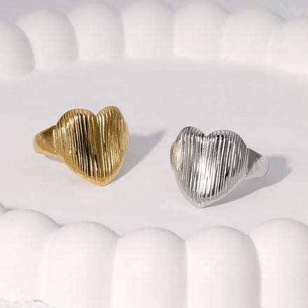 2026 New Hot Selling Jewelry Heart-shaped Gold-plated Stainless Steel Adjustable Opening Women's Ring