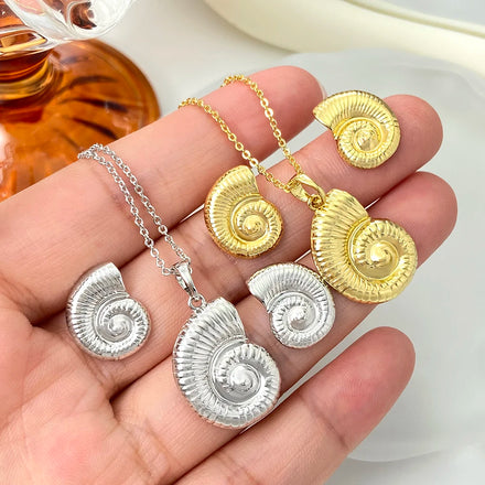 Wholesale for Foxi Gold-Plated Jewelry Set Fashionable Beach Conch Earrings Necklace for Women for Wedding Engagement