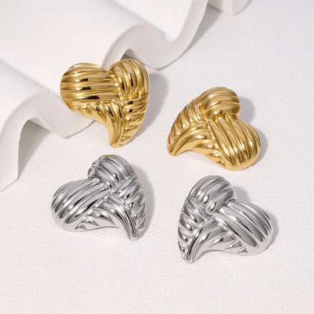 Beimai OEM Stud Earrings Retro High-end Heart-shaped Waterproof Stainless Steel Women Stud Earrings