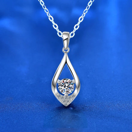 XMZ042 925 Sterling Silver Moissanite 1 Carat Water Drop Necklace Clavicle Chain Fashion Trend Design Light Luxury Senior Ladies