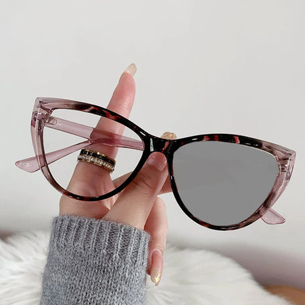 Women's Trendy Personalized Photochromic Glasses Anti Blue Light Glasses