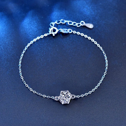 XRZ002 Classic Six Claws Round Charm Hexagram 1 Carat Moissanite Bracelet for Women 925 Sterling Silver Luxury Fine Jewelry