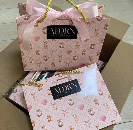 Popular Custom Printed Logo Luxury Gift Paper Bag Retail Boutique Shopping Paper Bags With Your Own Logo