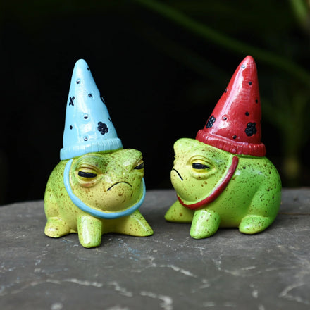 Eco-Friendly Cross-Border Party Hat Ornament Cute Frog Statue Resin Craft Decoration Outdoor Garden Courtyard Sculpture Animal