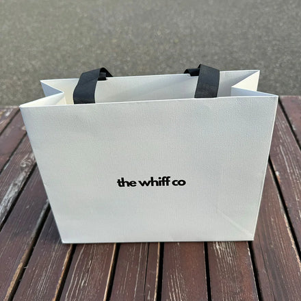 Custom White Clothing Gift Packaging Paper Bag With Handle Luxury Recycled Shopping Bag for Apparel and Branding