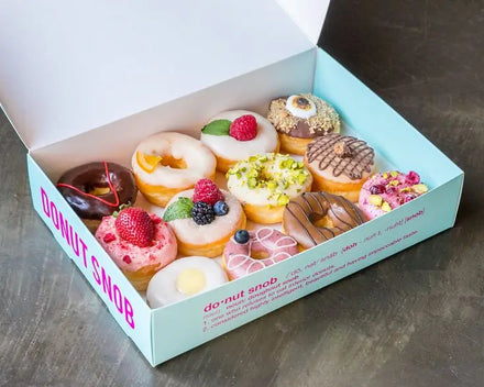 Eco-Friendly Customized Bakery Packaging Sushi Paper Packing Box Window Insert for Donuts Cupcake Crepe Chocolate Brownie