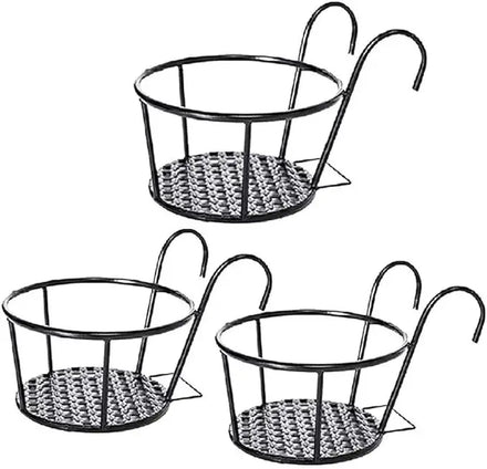 Modern Black Steel Hanging Planters Basket Hanging Railing Planters Flower Pot Holders Powder Coated Durable Plant Racks for