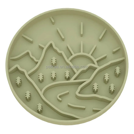 Custom Branding Slow Feed Dog Dish Silicone Puzzled Green Mountain Design Pet Enrichment Slow Feed Dog Dish for Dog Feeding