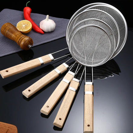 Factory Sale Kitchen Wire Mesh Powder Wood Handle Oil-frying Fried Food Stainless Steel Colander Filter