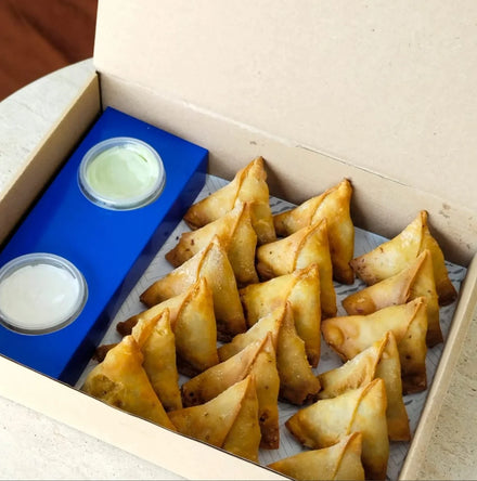 Wholesale Eco-Friendly Paper Packaging Bakery Style for Cake Pancake Burger Chocolate Sauce for Sushi Lunch Divider Folder