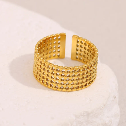 Dreamshow Vintage Jewelry Hollow Gold Plated Ring Waterproof Non Tarnish Jewelry Stainless Steel Ring
