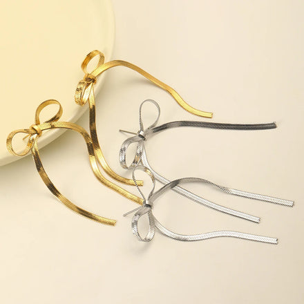 Dreamshow Bow Stud Earrings for Women Fashion 18k Gold Plated Waterproof Jewelry Hypoallergenic Stainless Steel Earring